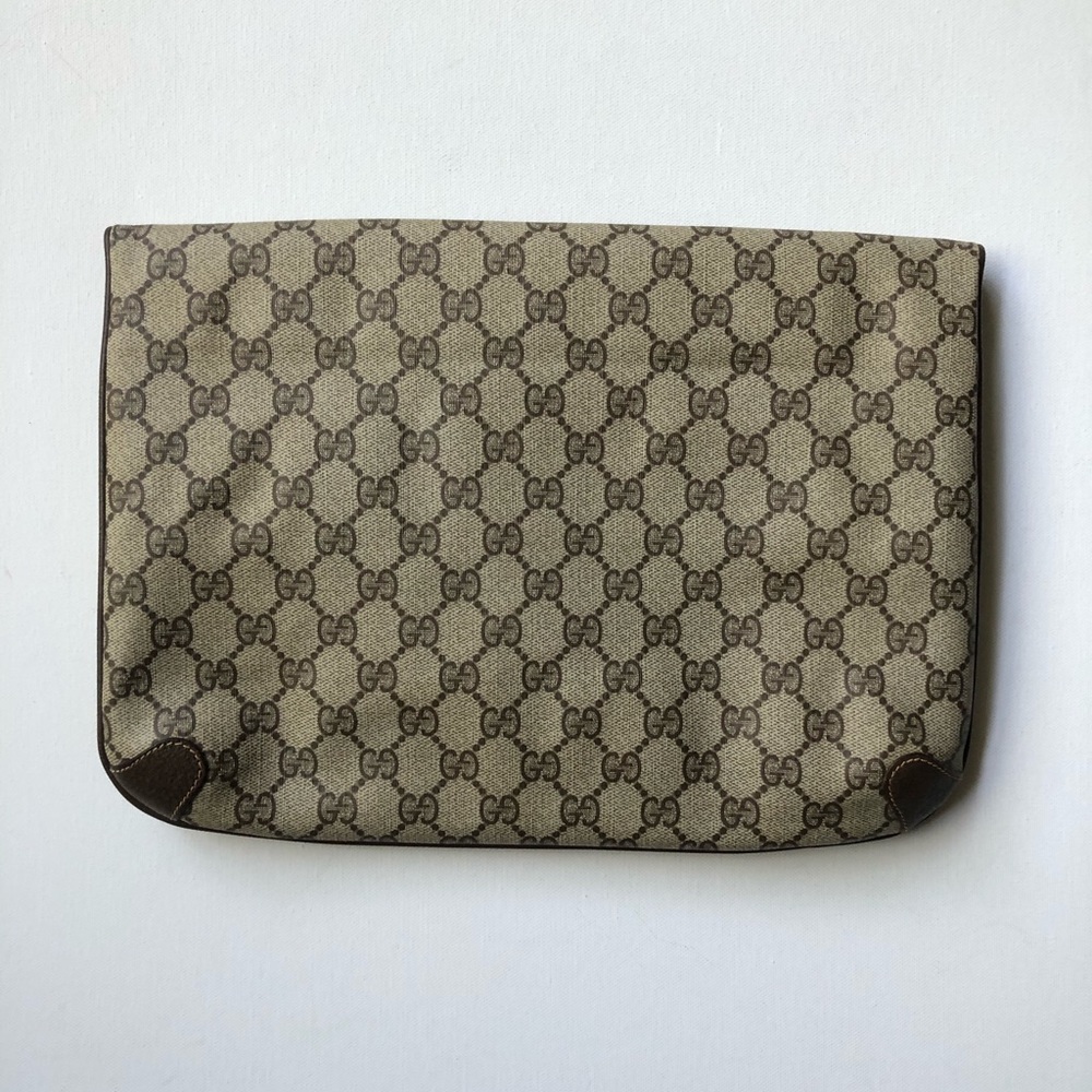 Authentic Gucci pouch